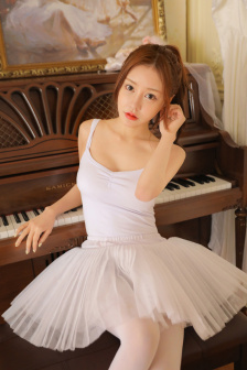 小茹和小黄狗